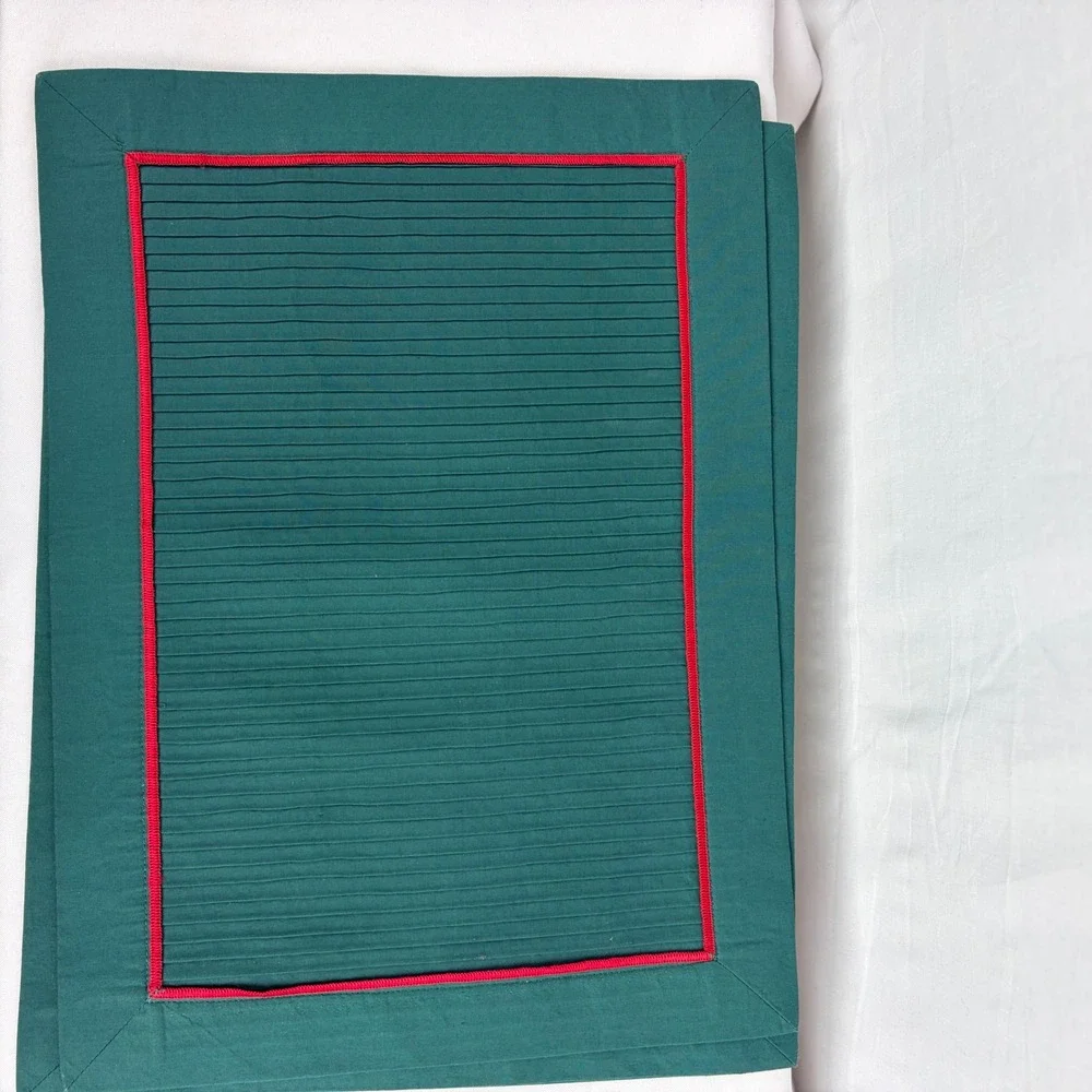 Set of 6 Forest Green Pleated Cotton Placemats with‎ Red Embroidered Trim Trim